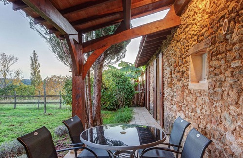Loubejac House | Gorgeous Holiday Home in Loubejac with Garden