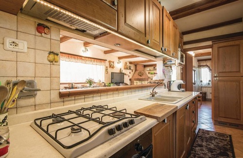 Sant'Angelo Romano House | Gorgeous home in Sant'Angelo Romano