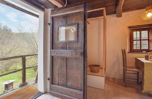 Madonna del Sasso House | Gorgeous home in Artò