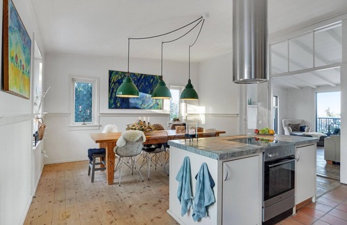 Hoeve Strand House | Gorgeous home in Asnæs