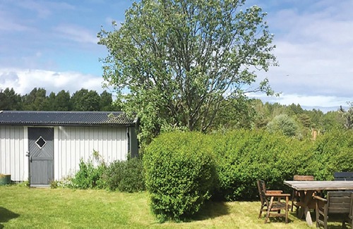 Degerhamn House | Gorgeous home in Degerhamn with kitchen