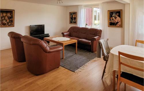 Eksjo Municipality House | Gorgeous Home In Eksjö With Kitchen