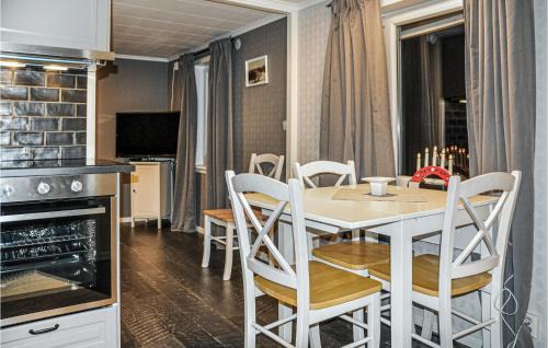 Fengersfors House | Gorgeous Home In Fengersfors With Wifi