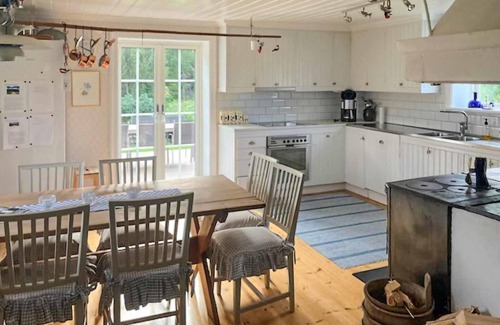 Osterbybruk House | Gorgeous home in Gräsbo with sauna
