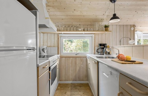 Hou House | Gorgeous home in Hals with sauna