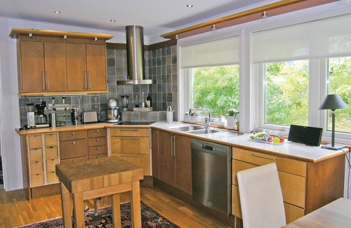 Huskvarna House | Gorgeous home in Huskvarna with WiFi