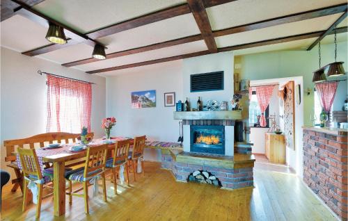 Kalnik House | Gorgeous Home In Kalnik With Sauna