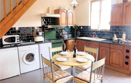 Ligny-sur-Canche House | Gorgeous Home In Ligny-Sur-Canche
