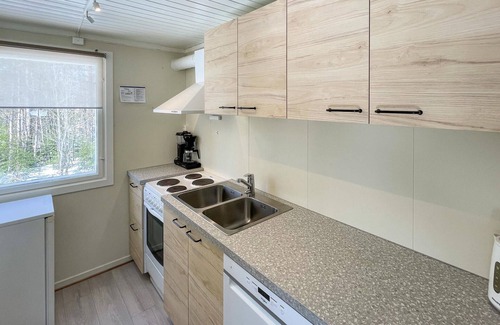 Mesnali House | Gorgeous home in Mesnali with WiFi