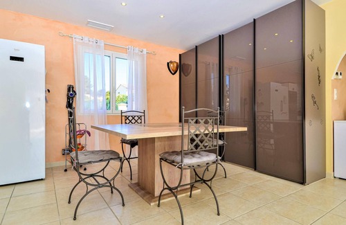 Mornas House | Gorgeous home in Mornas