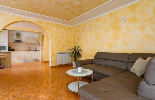 Kaldir House | Gorgeous home in Motovun