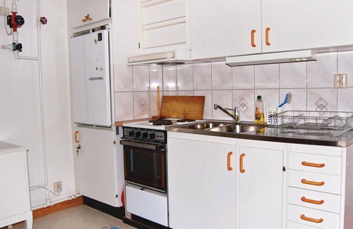 Ruda House | Gorgeous home in Ruda with kitchen