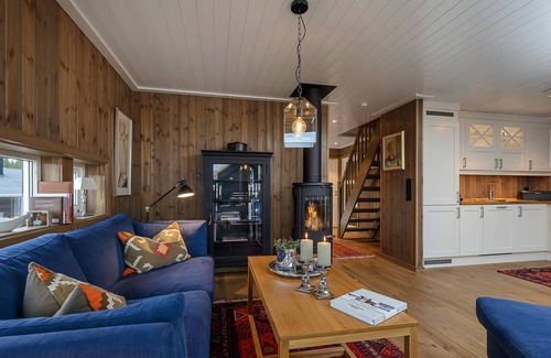 Sjusjoen House | Gorgeous home in Sjusjøen with kitchen