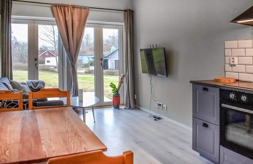Bredavik House | Gorgeous home in Sturkö with kitchen