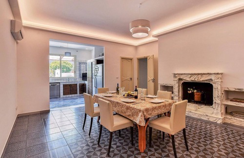 Terrasini House | Gorgeous home in Terrasini