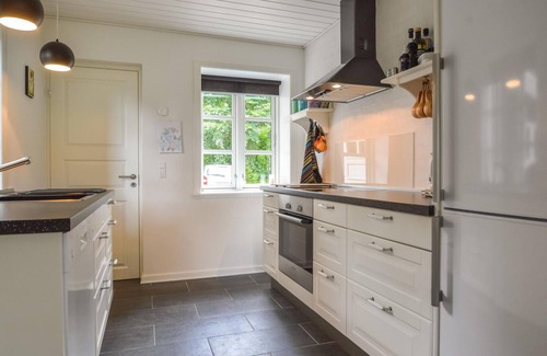 Tistrup House | Gorgeous home in Tistrup with kitchen
