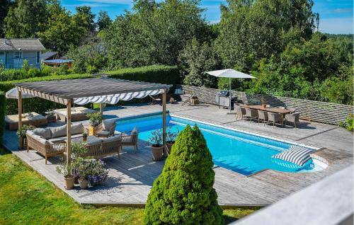 Tullinge House | Gorgeous Home In Tullinge With Sauna