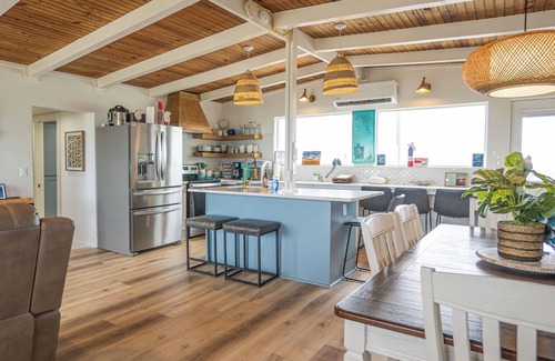 Cedar Lane House | Gorgeous Home on Sargent Beach & ICW! w/Screen Porch & Hot Tub
