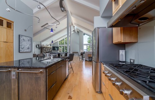 Chippewa Falls House | Gorgeous house and property on Scenic Lake Wissota.