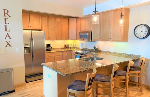 Lake City Condo | Gorgeous Lake Pepin Views!
