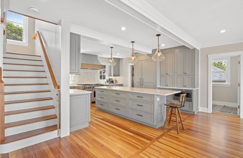 East Freetown House | Gorgeous Luxury Freetown Lakefront: Panoramic Views, Fire Pit, BBQ, Near Cape Cod and Boston