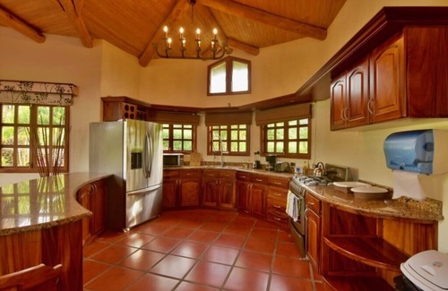 El Fosforo House | Gorgeous Luxury home with Pool & Jacuzzi access. Awesome Lake & Volcano views.