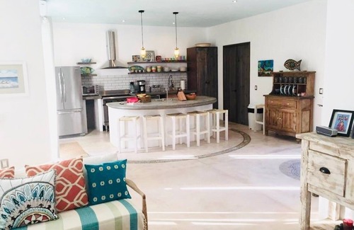 Emiliano Zapata House | Gorgeous multi-level villa with pool, large rooftop terrace, surfboards