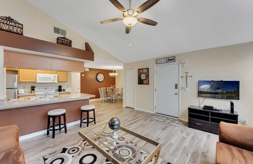 Kissimmee Condo | Gorgeous Place Minutes Away from Attractions