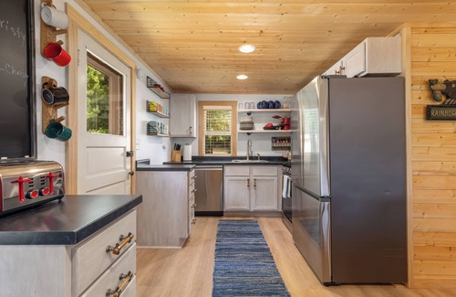 Lake Shore Cabin | Gorgeous private lake lot on Upper Gull for the perfect summer cabin getaway.