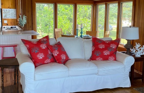 Slaughter Beach Cottage | GORGEOUS, RECENTLY RENOVATED, WATERFRONT COTTAGE