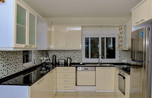 Kadriye Villa | Gorgeous Secluded Villa with Private Pool and BBQ