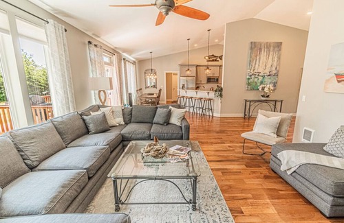 Rockaway Beach House | Gorgeous, Spacious and Well Lit Hot Tub Home with Large Deck for Entertaining.
