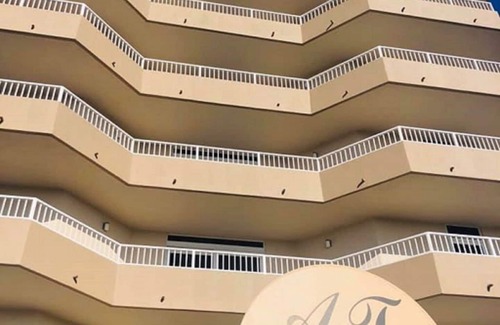 Daytona Beach Condo | Gorgeous/Spacious Sleeps 6, Overlooking Atlantic Ocean & River - Family Friendly