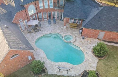 Mesquite House | Gorgeous Vacation Home w Private Pool