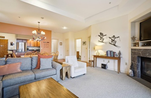 Central Vermont- Killington Condo | Gorgeous views, tastefully decorated Ski on/ski off 3 bedroom condo, Lodges 303