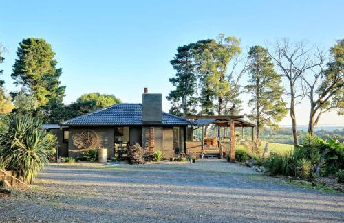 Menzies Creek Villa | Gorgeous villa 10 acre of land