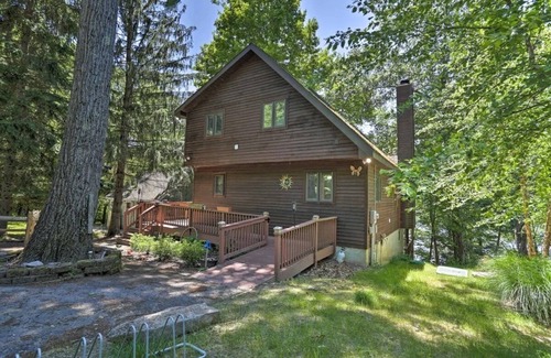 Greentown House | Gorgeous Waterfront, Private Dock,Kayaks,SUP's,Grill, FireTable, 3 Tier Deck