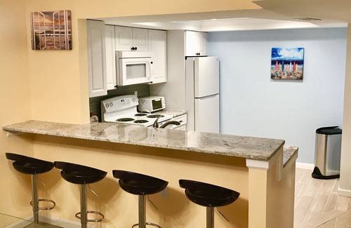 Wildwood Crest Condo | Gorgeous WW Crest Beachfront Condo w/Ocean & Pool Views! Amenities Galore!