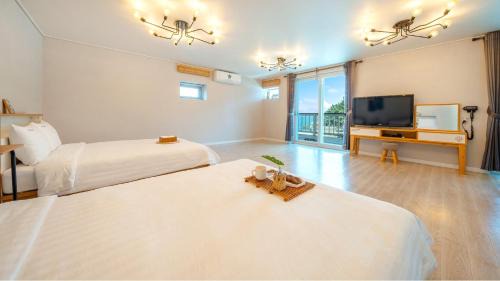 Goseong-gun House | Goseong Araenmaru Pension