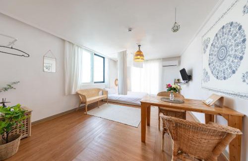 Toseong House | Goseong Oneul Bada Pension