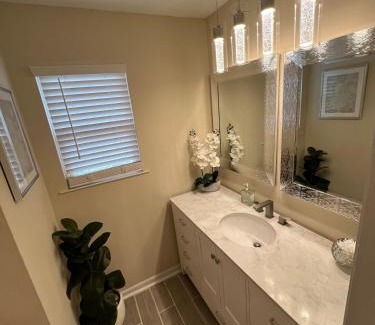Gracewood House | Goshen Golf Stay Peaceful 4BR Retreat Near Courses