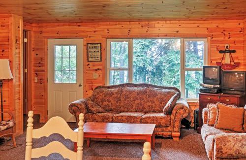 Gould City House | Gould City Lakefront Hideaway with Dock and Rowboat!