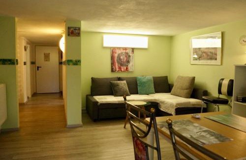 Buxheim Apartment | Grüne Oase Souterrain