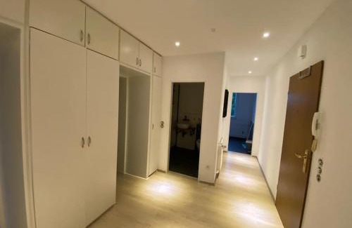 Hochheide Apartment | GrüneOase Balkon smartTV WiFi WaMa
