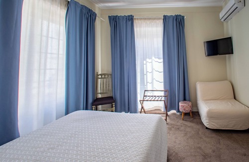 Torres Vedras Bed & Breakfast | Graça Garden Bed & Breakfast