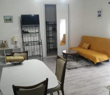 Bourg-Argental Apartment | Gradina Bulgarana