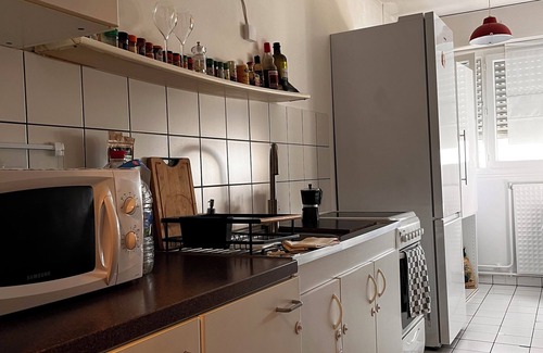 Porte d'Asnieres Apartment | Grand Appart Moderne Avec Charme et Fonctionnalité