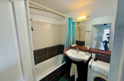 Kokotia Apartment | Grand appartement - Piscine - plage- Terrasse