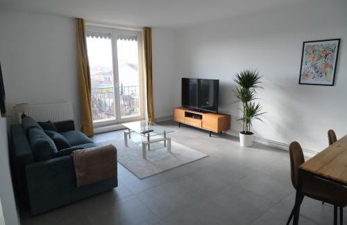 Cusset Apartment | Grand appartement 80m² - Suite parentale
