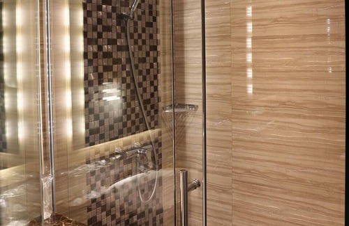 Klojen Hotel | Grand Citihub Hotel @kajoetangan